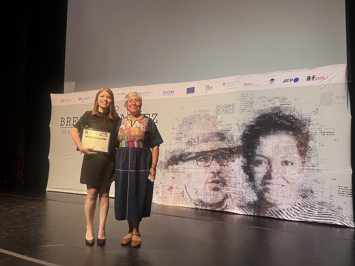 zogallegos's tweet photo. La investigación “Violencia sexual en los cuarteles” ganó el Premio Breach Valdez de Periodismo y Derechos Humanos, y yo no puedo estar más feliz, conmovida y agradecida.
Es un orgullo recibir este galardón que honra el legado de dos periodistas ejemplares: Miroslava y Javier https://t.co/fC3IxyxyNb