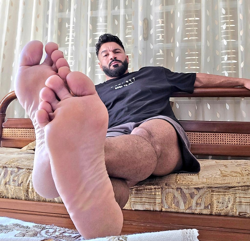 HanSultan90's tweet photo. Your love life consists of the connection between My ego and your wallet 😁 

Doesn't it feel SO good letting it ALL burn away for Me 😈🤑

 Telegram @Alphajawad 
Teams jawad.stud https://t.co/CdCqQ7sDI1