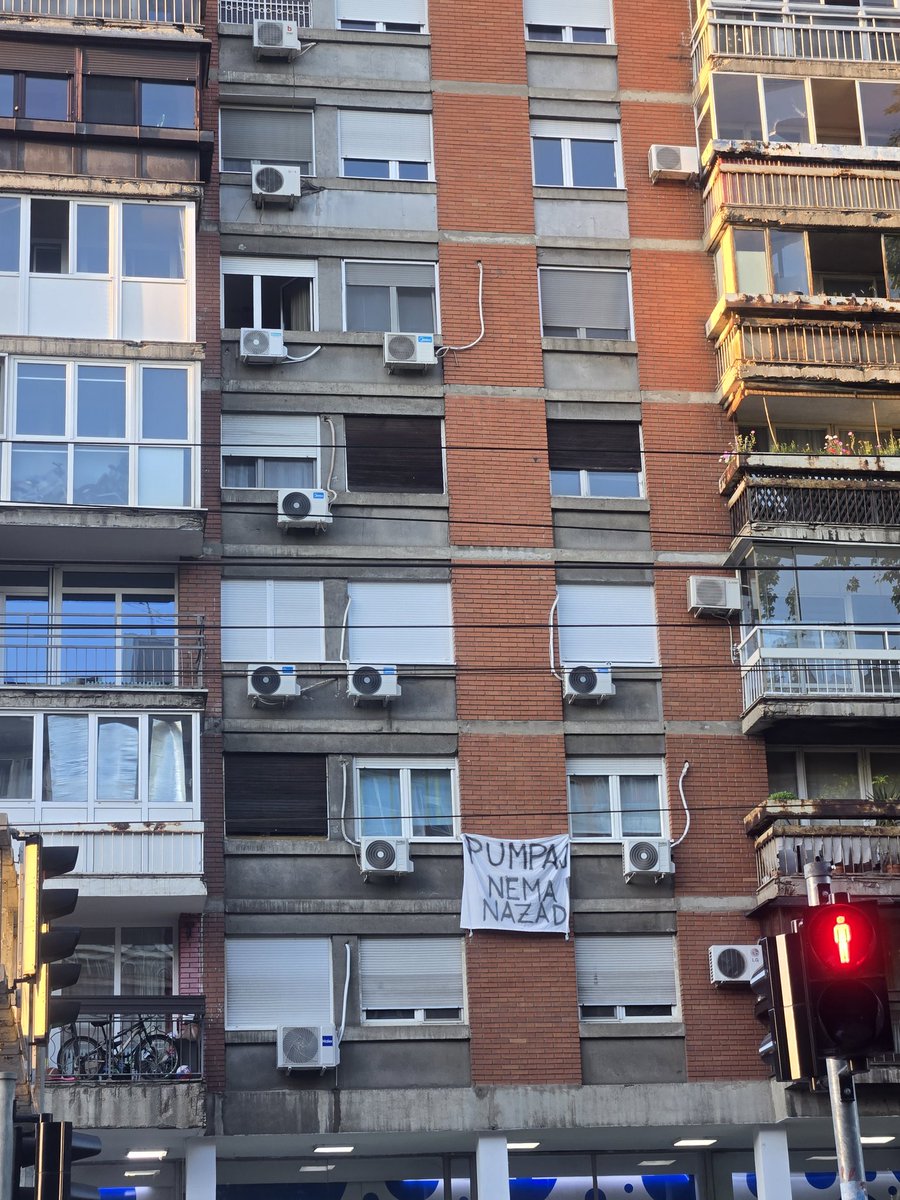 joovanica88 tweet media
