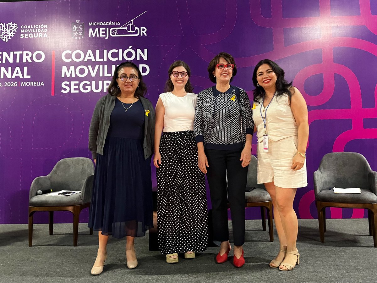 alelealv's tweet photo. 2do Encuentro Nacional @CoalicionMS #Morelia nos reunimos 400 personas de gobierno, soc civil y sector privado para seguir impulsando el #DerechoALaMovilidad y la reducción de muertes viales. Un gusto compartir panel con Dip. @Pat_MercadoC, @AlmaNavarrete9  y Claudia @urbe_leon https://t.co/AN9KkCCy2T