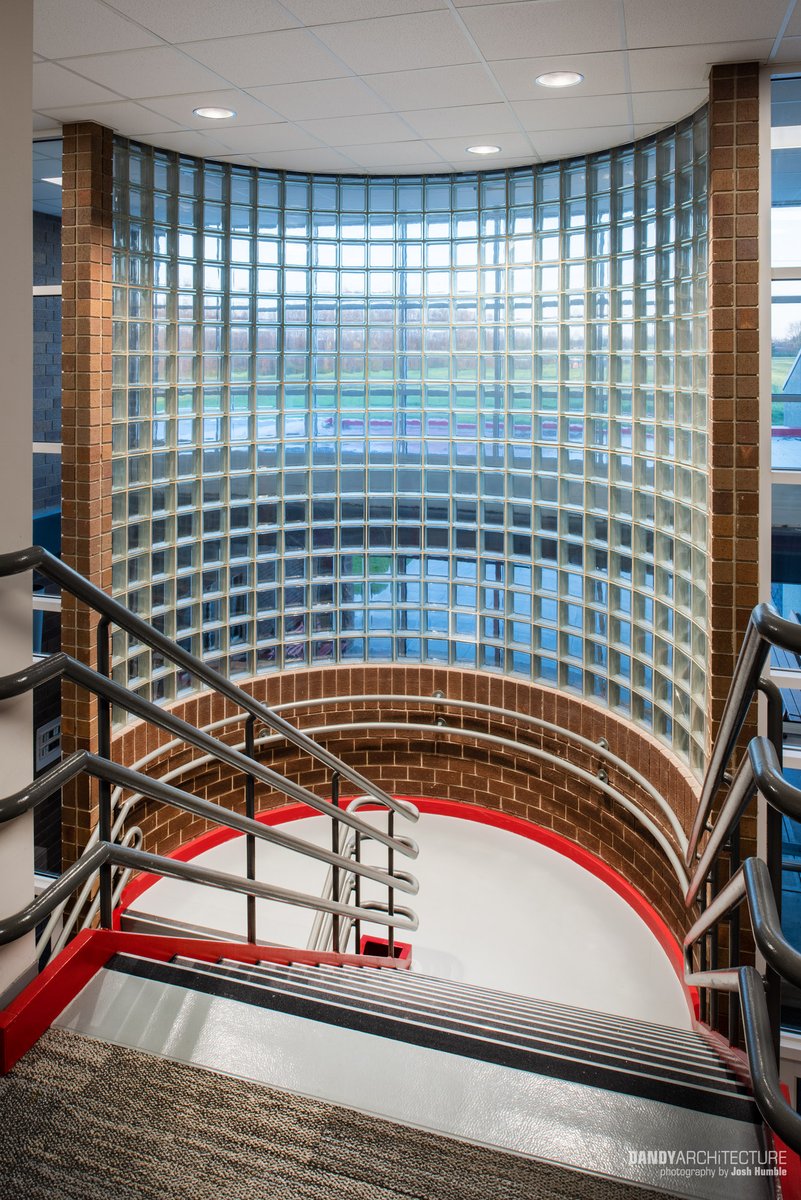 dandy_archi's tweet photo. Views from Sunman Dearborn Elementary School by Lancer Associates Architecture...

More at https://t.co/o8epk80ds2

©Josh Humble

#architecture #photography #architectural https://t.co/q4H1NEYHO5