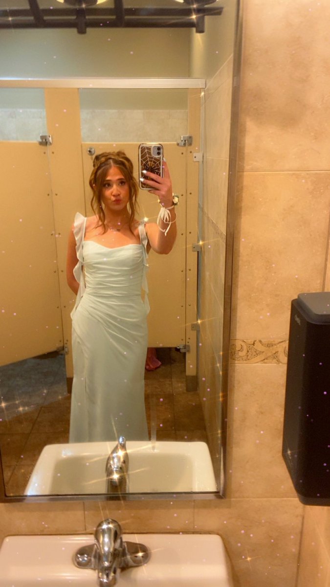 Devin_Rivello99's tweet photo. Wedding season 🤍 https://t.co/VuD9MAbmPz