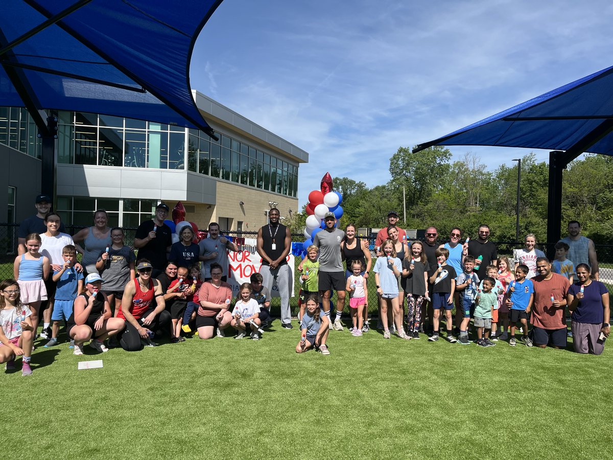FishersComCtr's tweet photo. Yesterday’s Honor &amp; Move Family Workout was a blast! 

Thank you to everyone who came out and made it such a fun morning. ☀️✨ https://t.co/hpXgerpjyU