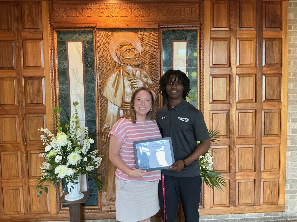 XavierHighCT's tweet photo. Congratulations to Lester Tillman '27 on receiving the Community Impact Award from Serve Connecticut for his volunteer work! https://t.co/PH8BFd6JQM