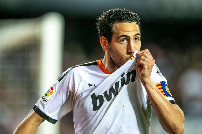NaanoVCF's tweet photo. No se el rendimiento deportivo que podría dar pero que si es necesario porque pondría orden en ese vestuario es una realidad.

Si viene en unas condiciones favorables como dice que vendría no tendría ninguna duda en firmarlo.

#TornaParejo https://t.co/5mw6yn2I4f