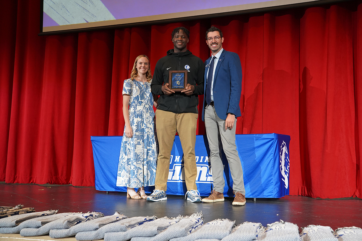 HALionsLive's tweet photo. 🏆🦁CELEBRATING THE BEST OF HARDING ATHLETICS!

What a year for our Lions! Congratulations to our major athletic award winners for an incredible year of leadership, competition, and impact. 💙

#LionPride #GoLions #ServeLeadFollow https://t.co/4tI6tbZr0W
