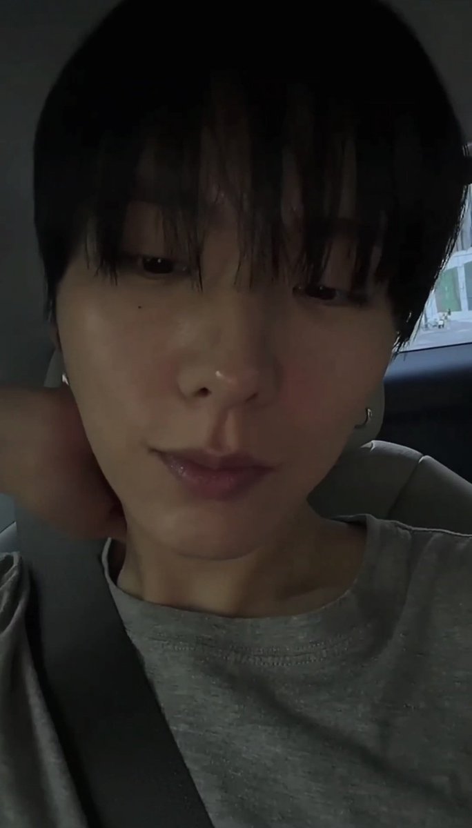 kihyunmoments's tweet photo. 260525 🫧 live #기현 https://t.co/j5Er10cIyb
