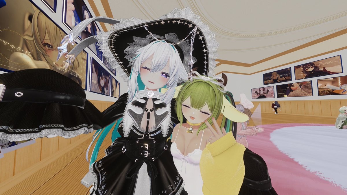 zerorinvrc's tweet photo. #MSM_vrc
最終回負けてしまったので大好きなペンギンママへお疲れ様といつものようにただいまを言いに行きました‼️
イベント自体は今回で終わりですが、またどこか別の場所で会って甘えるっ‼️
花咲ママには一度は当たりたかったなってちょっとした未練もありますが何はともあれお疲れ様でしたー！知って短い期間でしたが、とても素敵で夢のような体験をさせてもらえて嬉しかったです✨
母の日にペンギンママにお花を送れた体験をさせてくれてありがとうごいました！