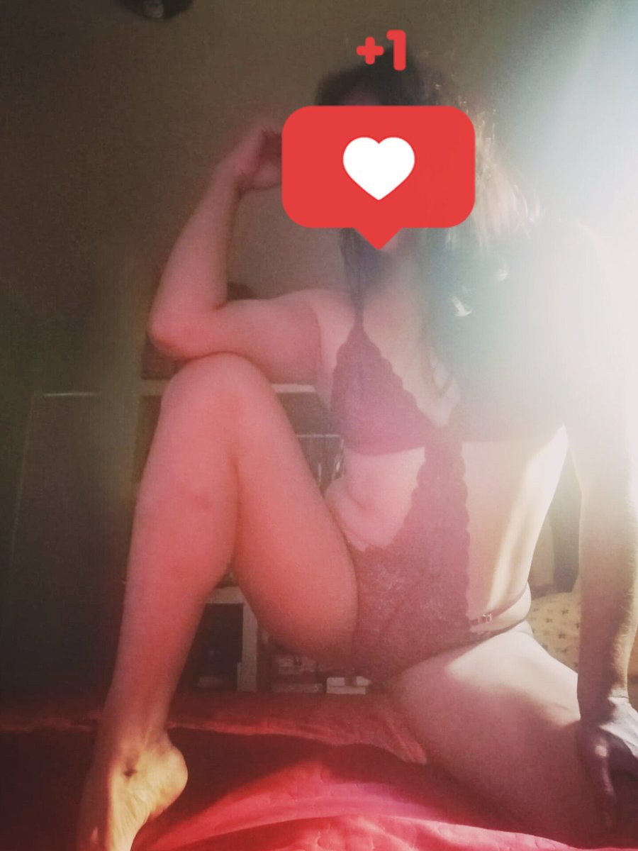 swchistux131420's tweet photo. #MartesDeMorboYProvocación #MartesDeEnseñarLasTetas #martesdetentación  saluditos esperando sus RT https://t.co/gK3gf3V9Dq