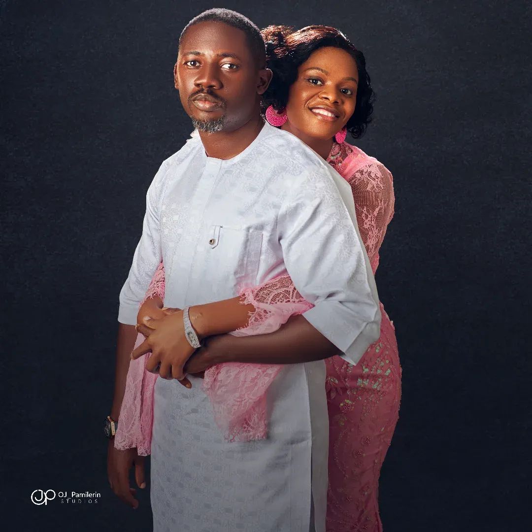 ToluwalogoAgboola tweet media