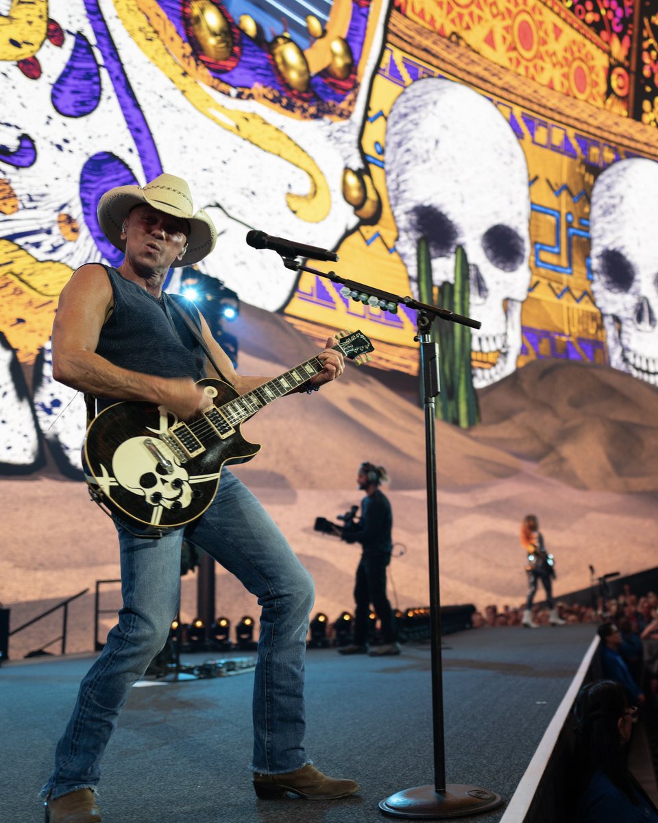 Kenny Chesney tweet media