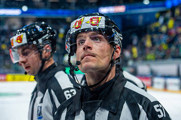 ScoutingTheRefs's tweet photo. Today's IIHF World Championship officials for Switzerland vs. Finland are referees Nolan Bloyer (USA) and Andre Schrader (Germany) with linesmen Shane Gustafson (USA) and John Rey (USA)
https://t.co/RhYdjKnutN @IIHFHockey @SwissIceHockey @leijonat #SUIvsFIN https://t.co/s0IA09NuVU