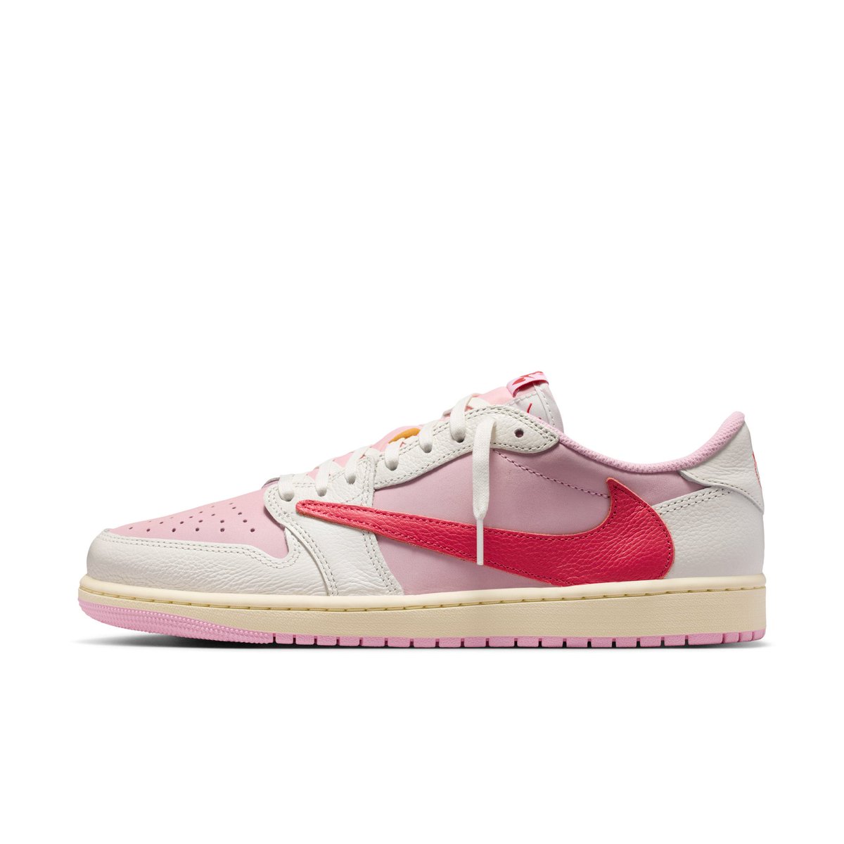 DONKickzPR's tweet photo. DAMN Bulk Seller Selling These @ $385 Per Pair 😳 https://t.co/BUy7LUPFvD