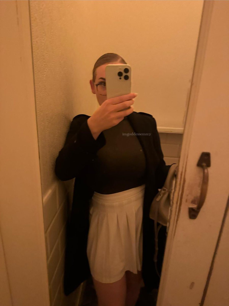 Goddess Emmy tweet media
