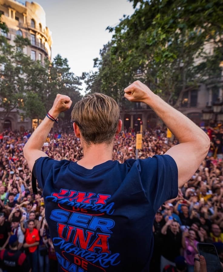 Frenkie World tweet media
