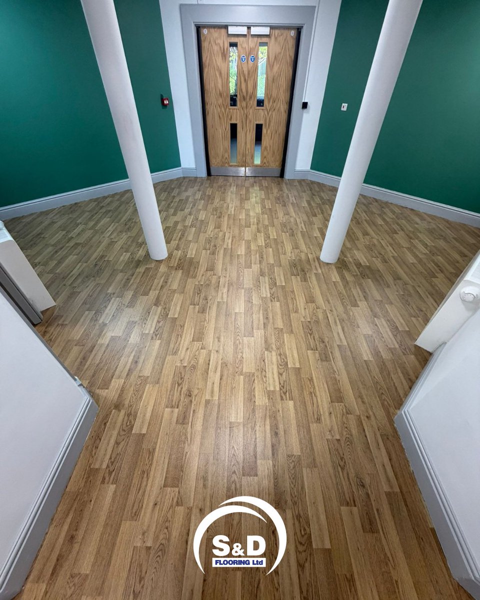 SandDFlooring's tweet photo. Polysafe Wood FX + Modern Finish = Flooring Goals! 😍

Proud to be supporting another NHS project - this time improving the shared communal areas at Mill Lodge in York.

A clean, modern and professional finish. 💙🏥

#NHSProjects #CommercialFlooring #QualityInEveryDetail #York https://t.co/59EdSovGzP