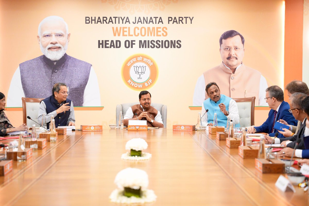 Vinod Tawde tweet media