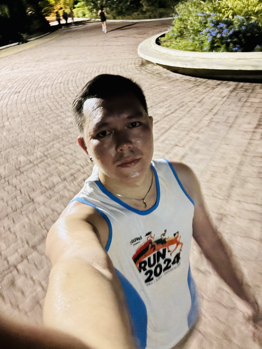 biencroach's tweet photo. Jogging time 🏃‍♀️ #iloilo #esplanade https://t.co/4IDwhHERKX