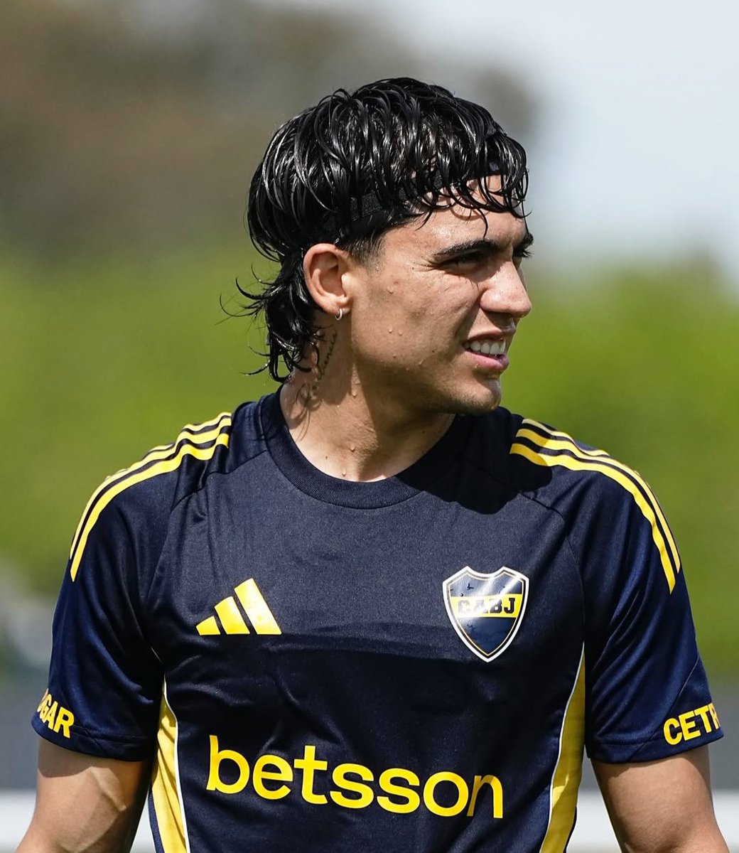 Chris_Infa's tweet photo. El Changuito Zeballos será titular el jueves en lugar de Miguel Merentiel. El flagelo uruguayo irá al banco https://t.co/6XTW1F3FT1