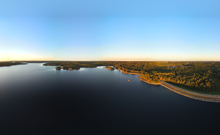 Provwater's tweet photo. Did you know? The Scituate Reservoir has a storage capacity of approximately 37 billion gallons. https://t.co/aXM3wGwLYg