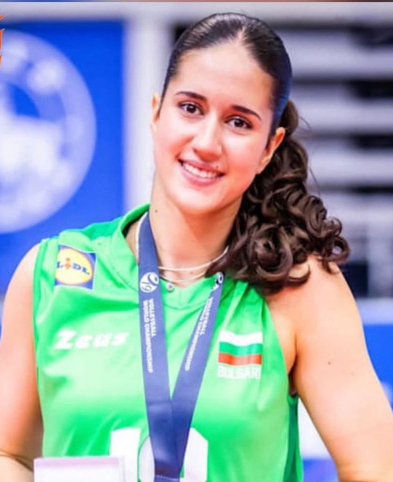 DavideWinnie's tweet photo. #Kavalenka confermata al #Brescia. In regia, il club lombardo secondo quanto riporta il portale Volleyball.uni, punterà sulla bulgara Kalina #Veneva. 

Si attende l'ufficialità 

#legavolleyfemminile #volleymercato https://t.co/AiB6WSXxFy