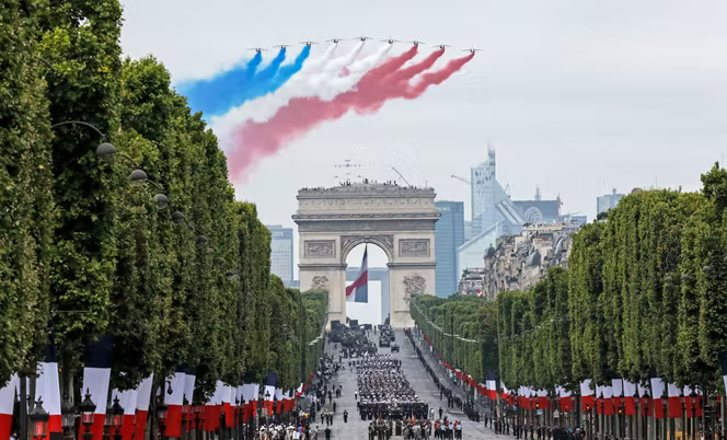 The_best_man_57's tweet photo. Mardi 14 Juillet 2026 - JOUR FÉRIÉ :

- France 2 : 21h00 Feu d'artifice et Concert de la Fête Nationale
- M6 : 21h00 Demi-Finale de la #CoupeDuMonde de foot

#CDM2026 #WC2026 #14Juillet #FêteNationale https://t.co/U53LoXgq5R