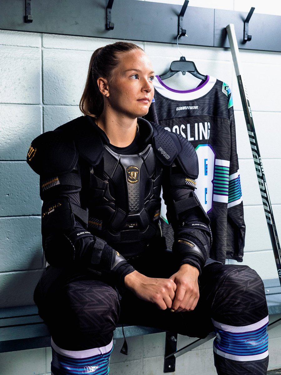 WarriorHockey's tweet photo. Gearin' up with goose๐ชฟ
#WarriorHockey #JuliaGosling #AlphaPro https://t.co/9dWlEL7RcB