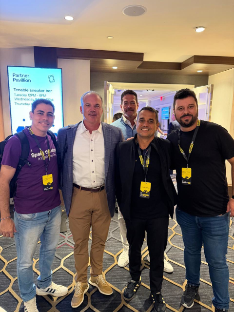 valterpcjr's tweet photo. Foram 3 dias intensos na primeira conferência global de ExposureManagement, o #Exposure2026. Debatemos os temas mais "quentes" do setor, compartilhamos casos práticos e absorvemos insights valiosos sobre o futuro da cibersegurança mundial. 🇧🇷 Nós, da Tenable Brasil,... https://t.co/HjBv0ti1J7