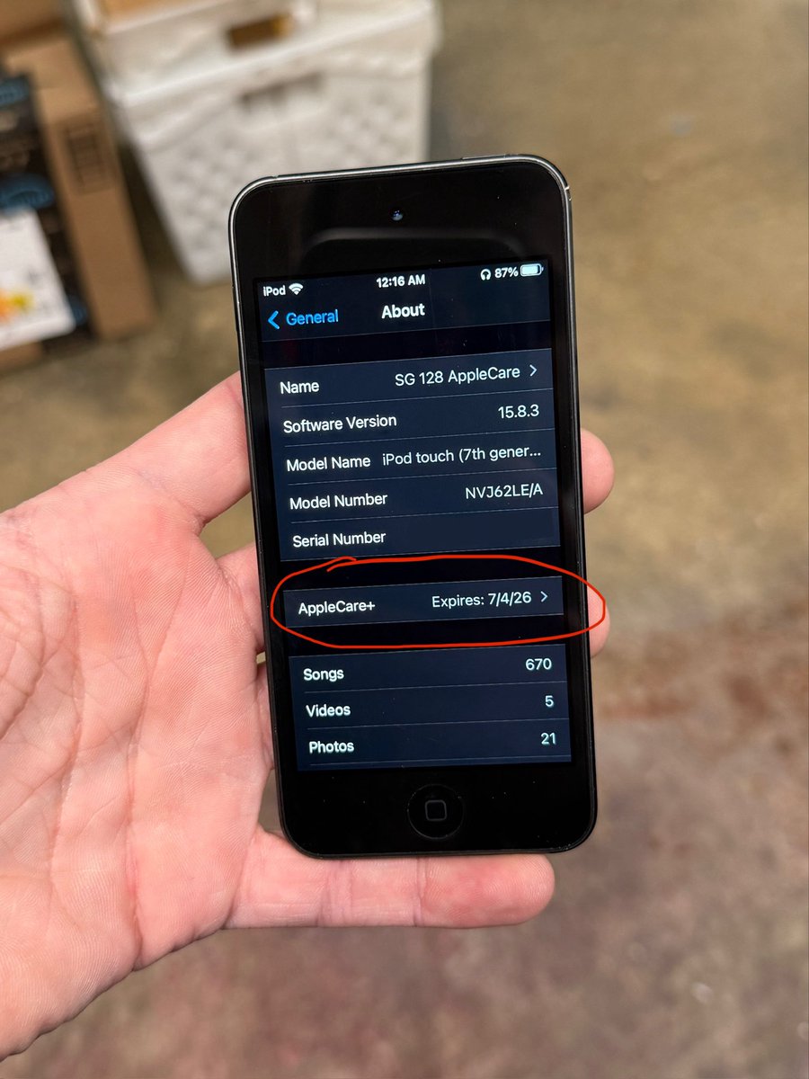 eliteobsolete's tweet photo. 🚨🚨RUNNING OUT OF TIME🚨🚨 
WHAT SHOULD I DO ??? 
APPLECARE+ IPOD TOUCH SITUATION https://t.co/SU5OuxgOlh