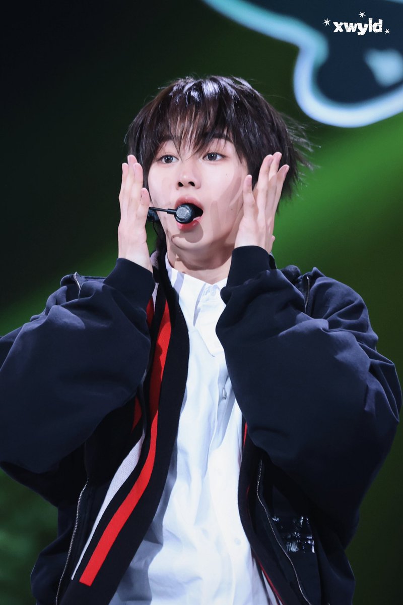 첫눈 tweet media