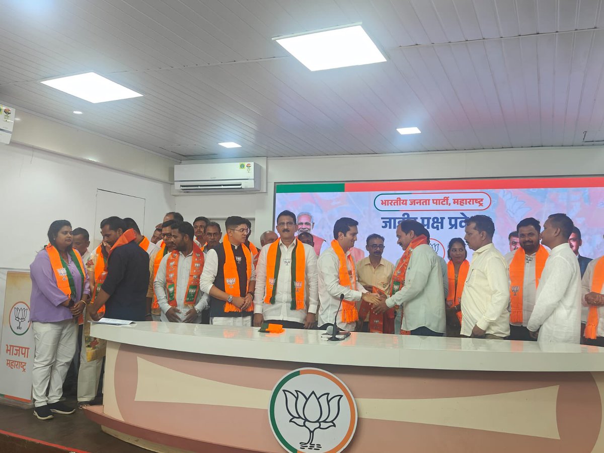 Sunil Rane (Modi Ka Parivar) tweet media