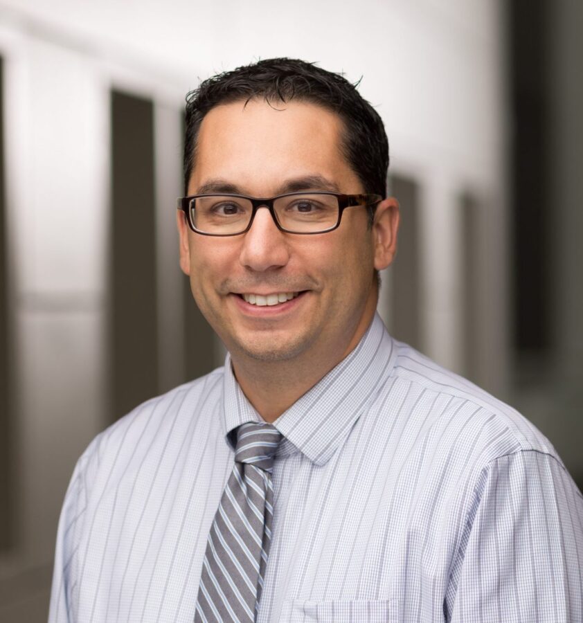UNCGeriatrics's tweet photo. Recently, the UNC Nutrition Research Institute welcomed Dr. John Batsis as Medical Director of the Clinical Research Core (CRC). Dr. Batsis brings his expertise in obesity, healthy #aging, &amp; research focused on patients’ needs to the role.
https://t.co/uS7xEQTquE
#geriatrics https://t.co/CwFTmjNH73