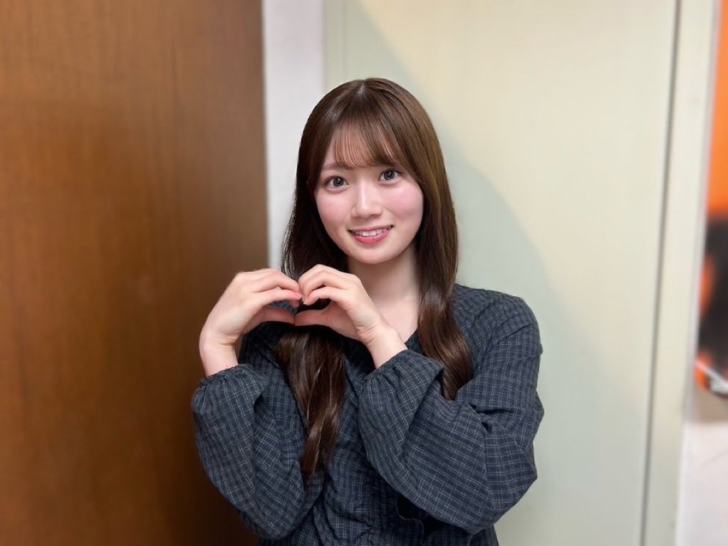 junjun_2020m's tweet photo. 今週もフニャフニャ伝説楽しかった👏🏻👏🏻
バスラでこっちゃんのかっこいい所を青色1号さんに見てもらえて良かったね✨
格闘選手の名前出すドッキリで必殺技が叫び声なの笑った🤣
こっちゃんのツイキャスカメラ目線が可愛すぎたから毎週やってほしい☺️

#愛宕心響 
#フニャフニャ伝説 https://t.co/dAthqbinnI