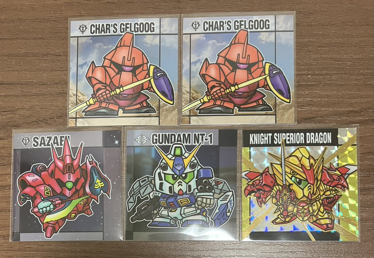 nikutamapuni2's tweet photo. 元祖SDガンダムスナック購入😊
シャア専用被りは嬉しい😺
騎士スペリオルドラゴンもかっこいい！
RガンダムとH i-νガンダムは絶対欲しい😃 https://t.co/I0WFm5QSFy