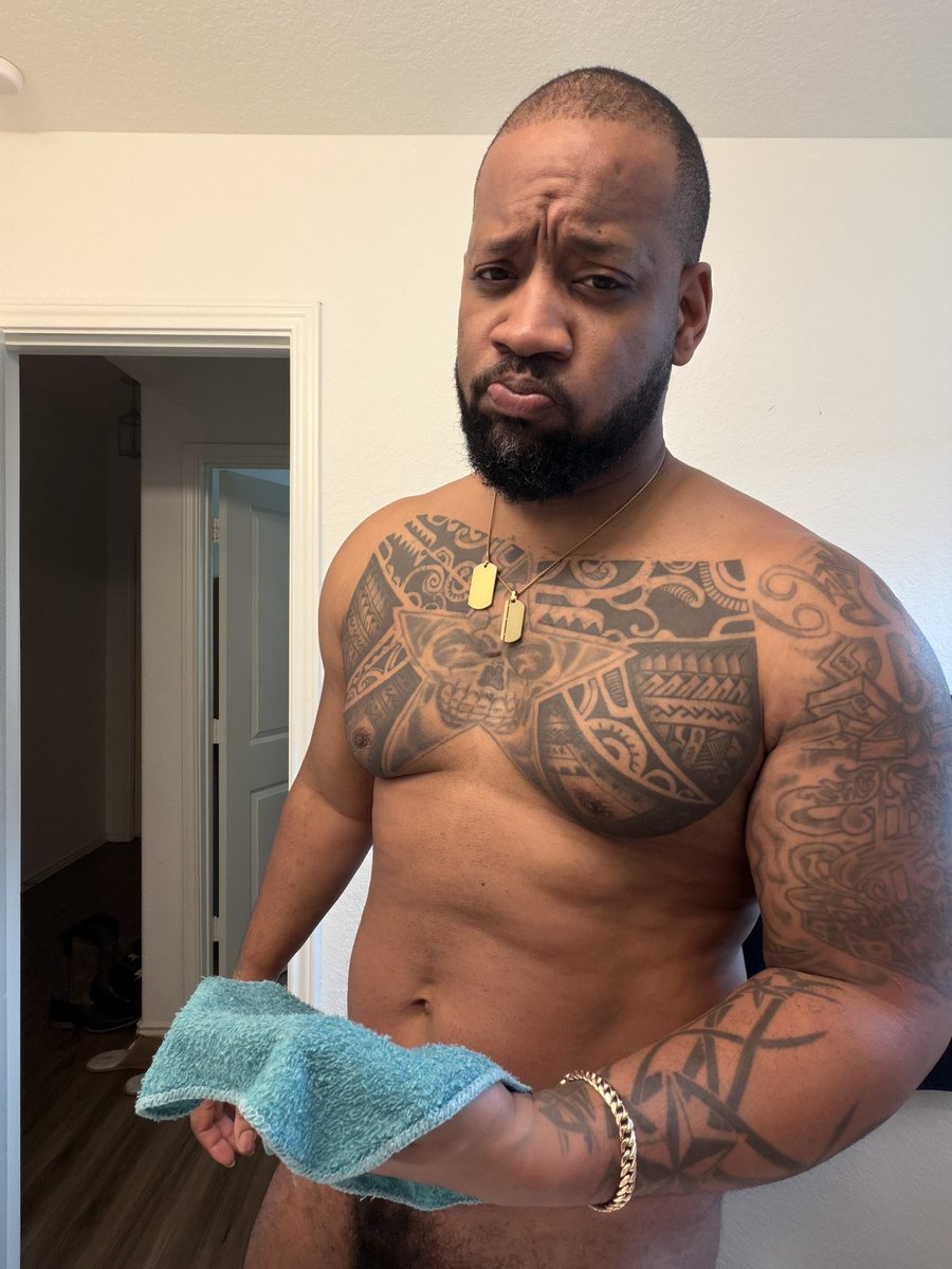 TATTEDSAVAGE88's tweet photo. 🥱 https://t.co/p3R90bVo7d