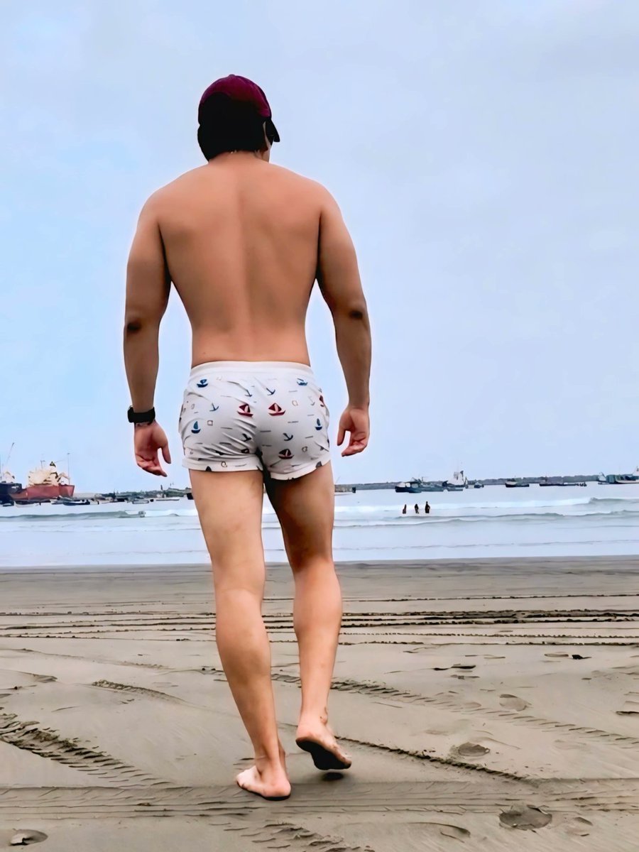 ChavezKito's tweet photo. Día de playa
#gay #trujillo #Perú #playa https://t.co/cA3HgLe3z3