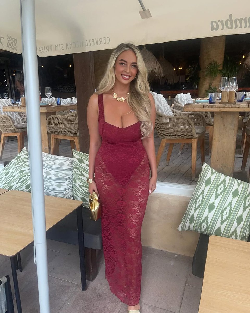 UK Top Babes tweet media