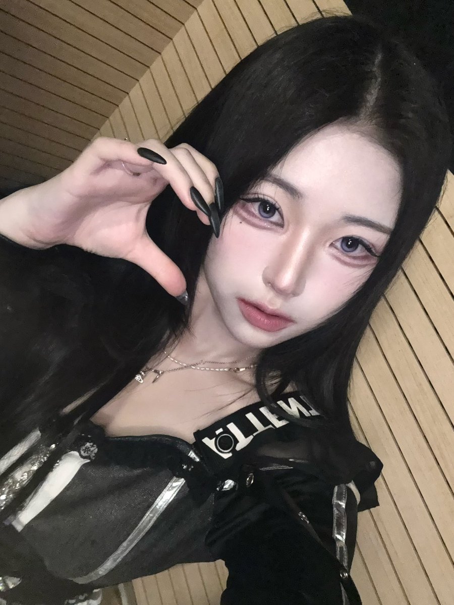미케ミケ🍷 tweet media