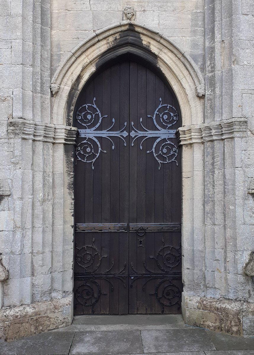 lichfieldbaker's tweet photo. The rather magnificent refurbished West Door of All Saints church in Oakham https://t.co/wbyN6uJdjR
