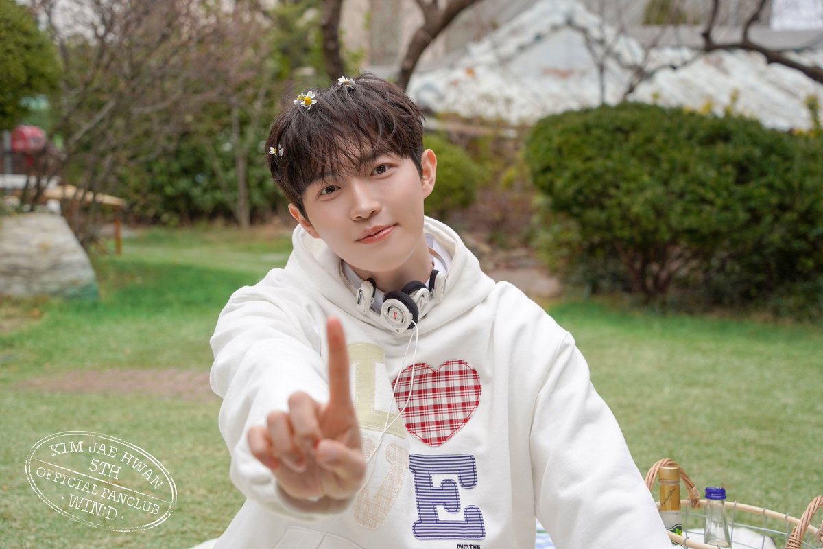 bang_mongmong's tweet photo. 우리강아지 생일축하해❣️
#봄바람처럼_설레는_재환데이
오늘하루 세상에서 제일 행복하길🎉
#김재환 #KIMJAEHWAN https://t.co/QMHAcDj3Wh