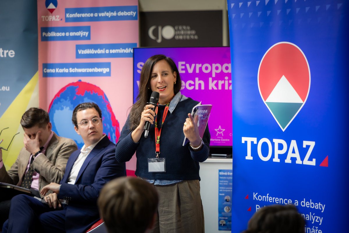 TOPAZcs's tweet photo. 🎙️ Na Světu knihy jsme uspořádali křest publikace a debatu s názvem Silná Evropa v časech krize, kterou jsme vydali společně s Wilfried Martens Centre for European Studies, rakouským Campus Tivoli a litevským Institute of European Right.

https://t.co/mGYQu7Za8k https://t.co/uU2iOnvh1E