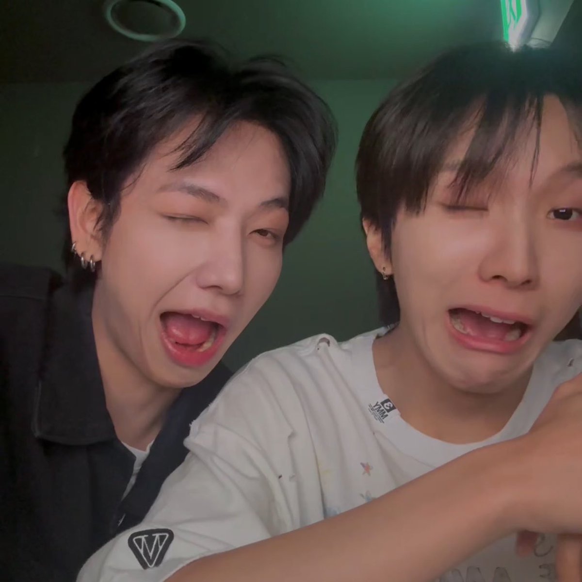 노이 tweet media