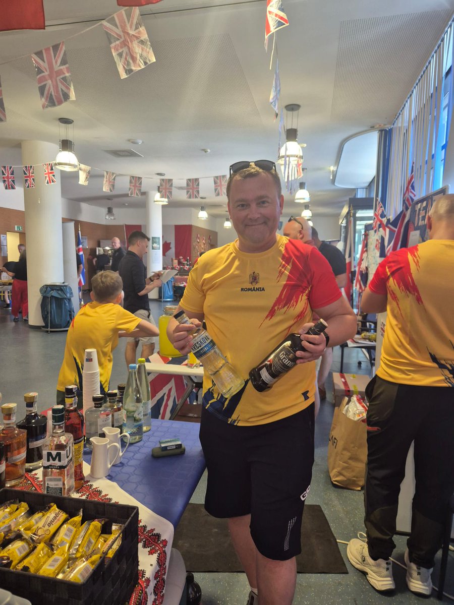alexgroup_'s tweet photo. Proud to support Romanian military personnel at NATO Family Day 🇷🇴🤝
~1,000 participants, 32 NATO countries, one shared purpose.
With Kreskova Vodka &amp; Saber Elyzia 🍒, we showcased Romanian heritage on the international stage. ✨ https://t.co/FhTQKrtPln