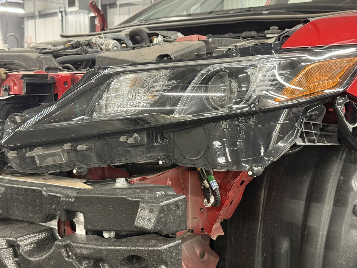 SH_Collision's tweet photo. 🚘 Getting your back on the road, just in time for summer, one part at a time 

If you experience a collision: 
📲 Call our team at 251-460-1000

🛠️ Come see us today at 1105 I-65 Commerce Dr. Mobile, AL 36606 https://t.co/1r1FcnIeY0