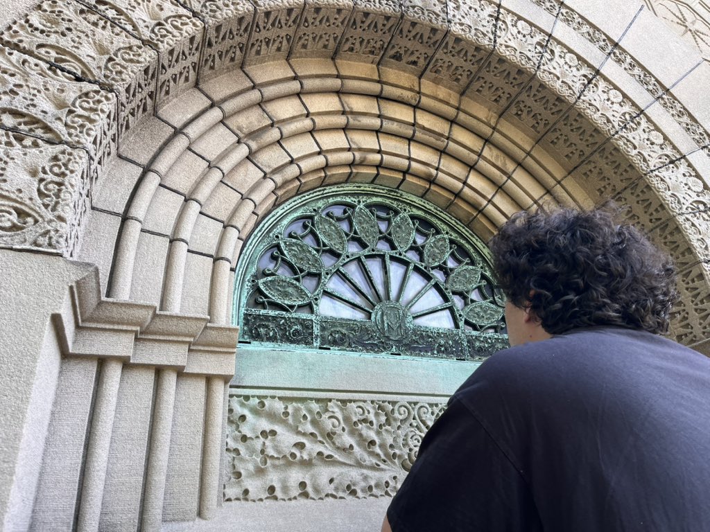devline7000's tweet photo. some things in chicago https://t.co/A0AhHMKuwP