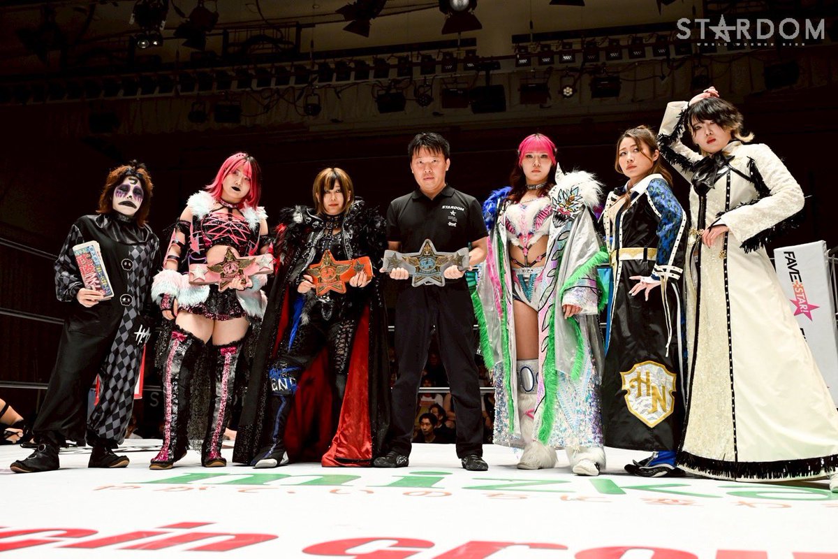 k_o_n_a_m_i_'s tweet photo. 守れなかった。
最多防衛もしたかったし
まだ闘いたい相手もいた

でもこの3人でこのベルトを持ってた事が何より意味がある事だった

私たちの絆を更に強くしてくれてありがとう。またな 

#STARDOM https://t.co/pt3vHMoNwi
