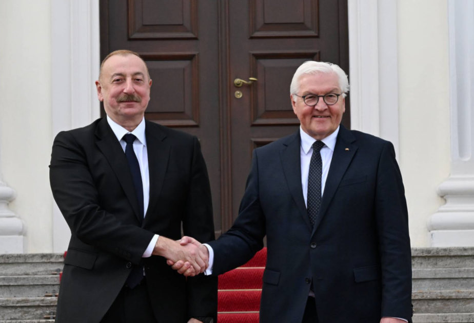 NasimiAghayev's tweet photo. 🇦🇿🇩🇪 President Steinmeier: Germany is very interested in further expanding its bilateral relations with Azerbaijan

Frank-Walter Steinmeier, President of Germany, sent the following congratulatory message to Ilham Aliyev, President of Azerbaijan:

“Mr. President, on the occasion of Independence Day on May 28, I extend my heartfelt congratulations to you and the Azerbaijani people.

Germany is very interested in further expanding our bilateral relations, as I was already able to express during our telephone conversation a few weeks ago. At a time marked by numerous unresolved conflicts, worsening climate change, and new geopolitical tensions, we are jointly facing significant challenges. Against this background, the progress in the normalization of relations between Azerbaijan and Armenia is particularly encouraging. I wish your efforts toward establishing lasting peace in your region sustainable success soon.

I combine my congratulations to the Azerbaijani people on the national holiday with my best wishes for you and your family.”