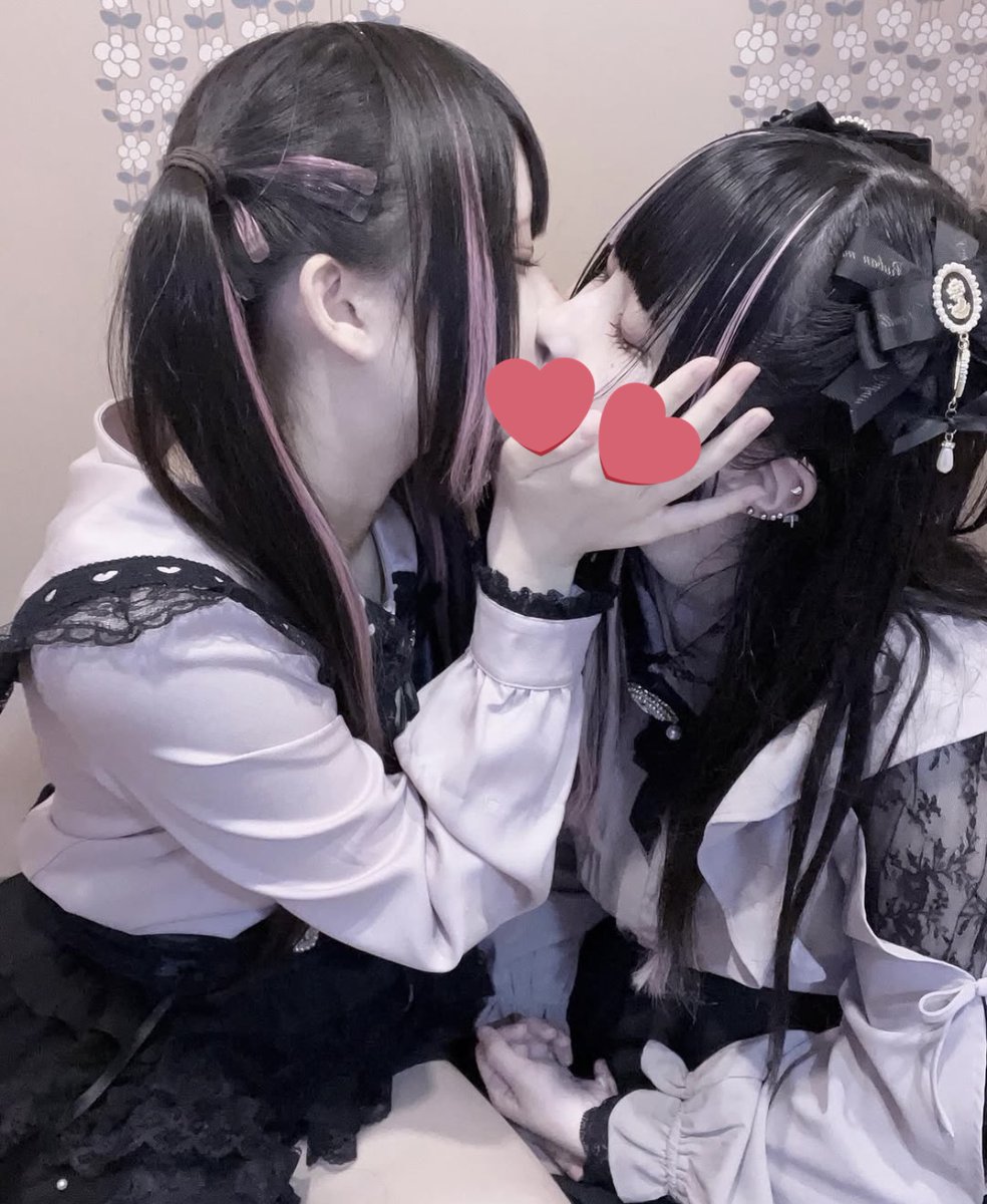 みほ tweet media