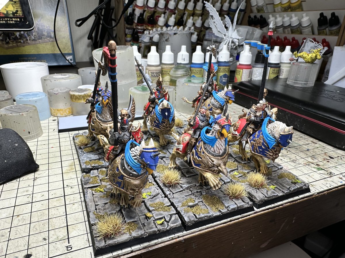 Hwarang0819's tweet photo. The Royal Altdorf Gryphites (Demigryph Knights) &amp; Theodore　Bruckner https://t.co/4LWqk0sObr