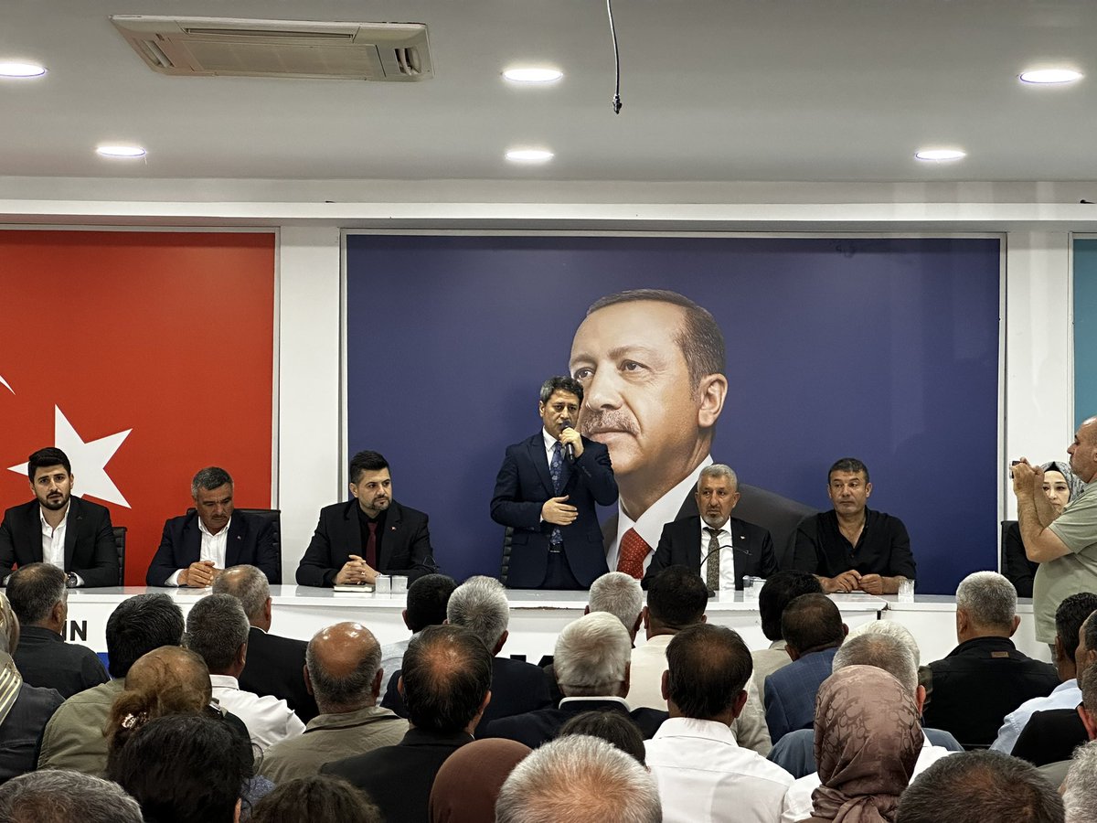 AliSahin501's tweet photo. 📍NİZİP
📍KARKAMIŞ

Nizip ve Karkamış İlçe Teşkilatlarımız, muhtarlarımız, dava kardeşlerimiz ve hemşehrilerimizle kurban bayramlaşma törenimizi büyük bir katılım ve coşku içinde gerçekleştirdik…

Hemşehrilerimize sevdikleri ile birlikte sağlık, huzur ve sürur işinde geçecek nice güzel bayramlar diliyorum. 

@fmfedaioglu @AKPartiG_Antep 
@sinanguzel27 @mustafaguzel027 @AyvazHac18390 @RabiaGnbay @seyithasancinar @ihsankilicprlr 
@nizipakgenc @Aknizipkadinkol @akparti_nizip @akpartikarkamis
